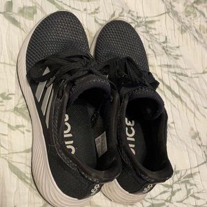 Adidas edge lux sneaker